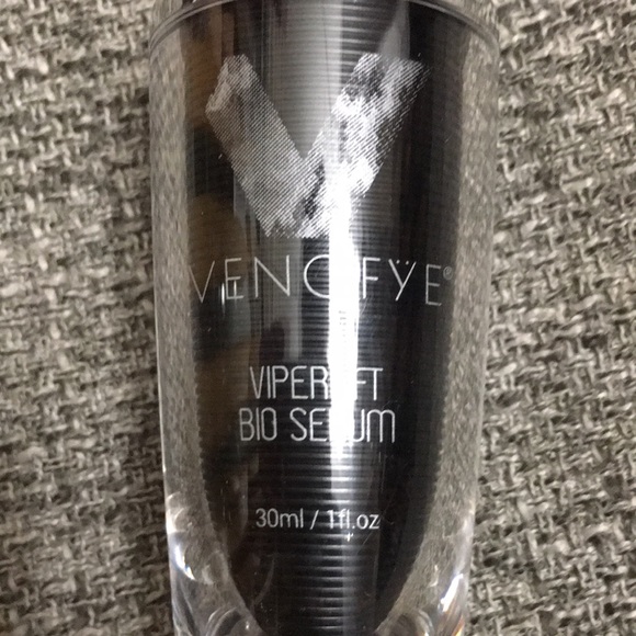 Venofye Viperlift Bio Serum - Picture 2 of 7